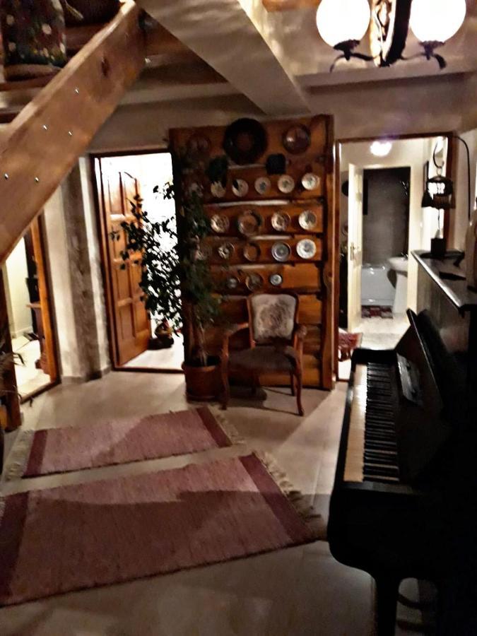 La Curtea Veche Lägenhet Lapus Exteriör bild